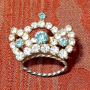 Queen Tiara Crown Blue/Clear Rhinestone Gold Tone Brooch VINTAGE COLLECTABLE